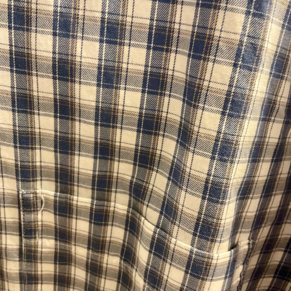 Peter Millar Men’s Shirt - Picture 4 of 4